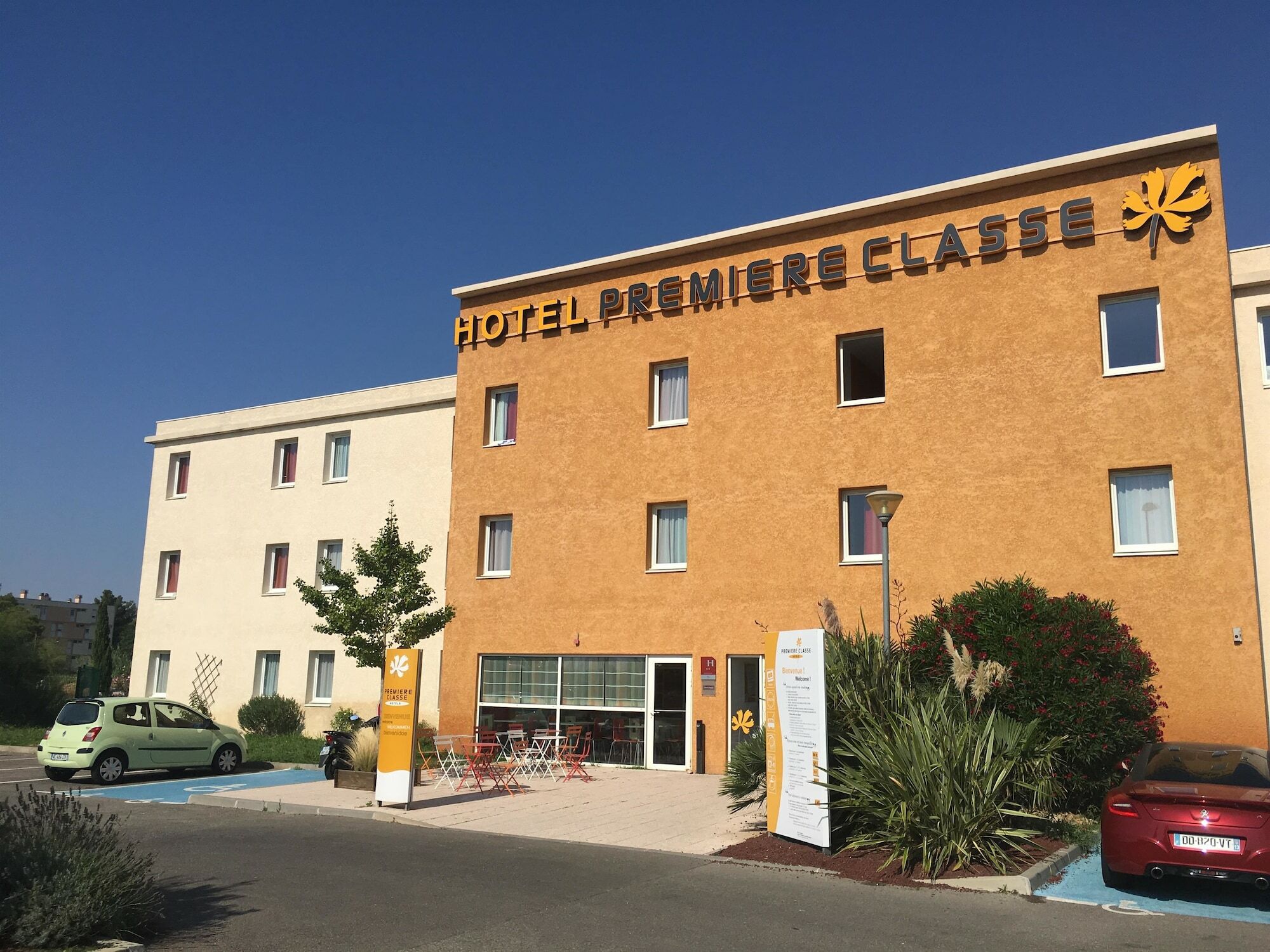 Premiere Classe Istres Hotel Exterior photo